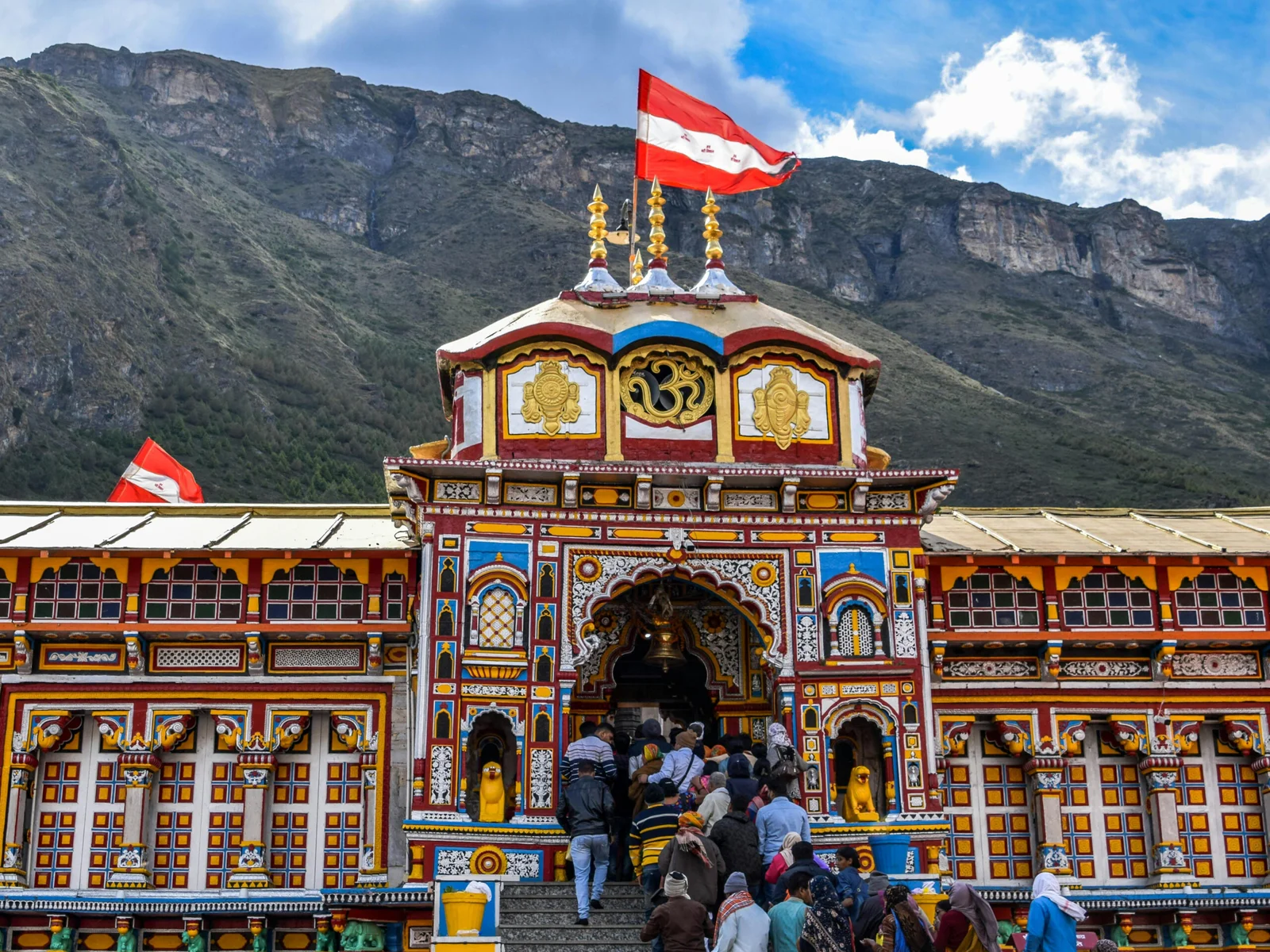 Best pilgrimage tour Char Dham Yatra by helicopter